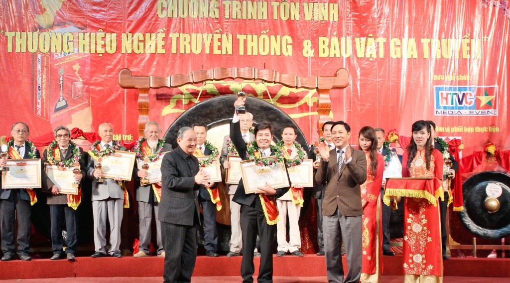 Tượng Công Giáo